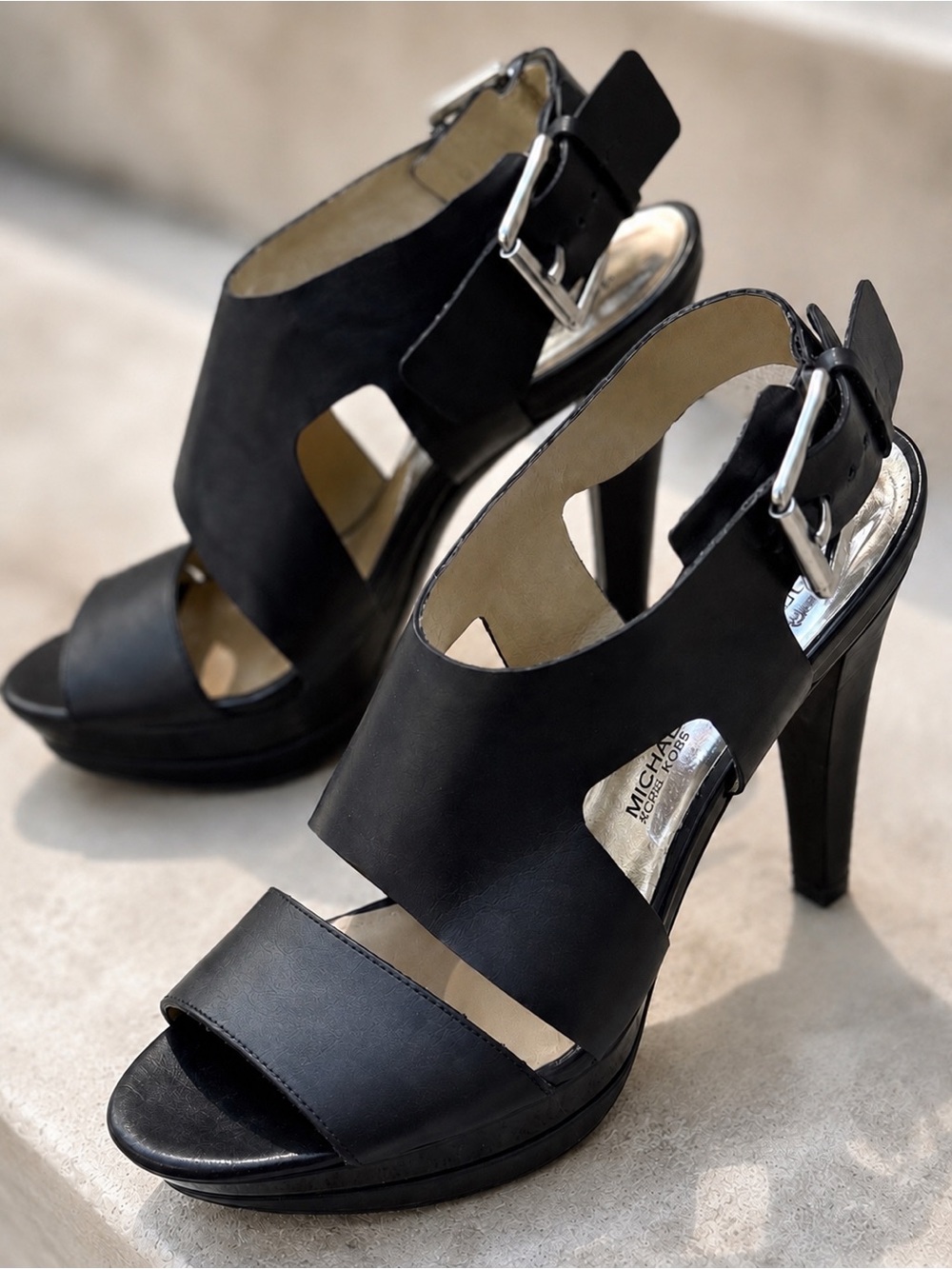Michael Kors Black Leather Platform Heels Buckle Sandals Size 8.5M